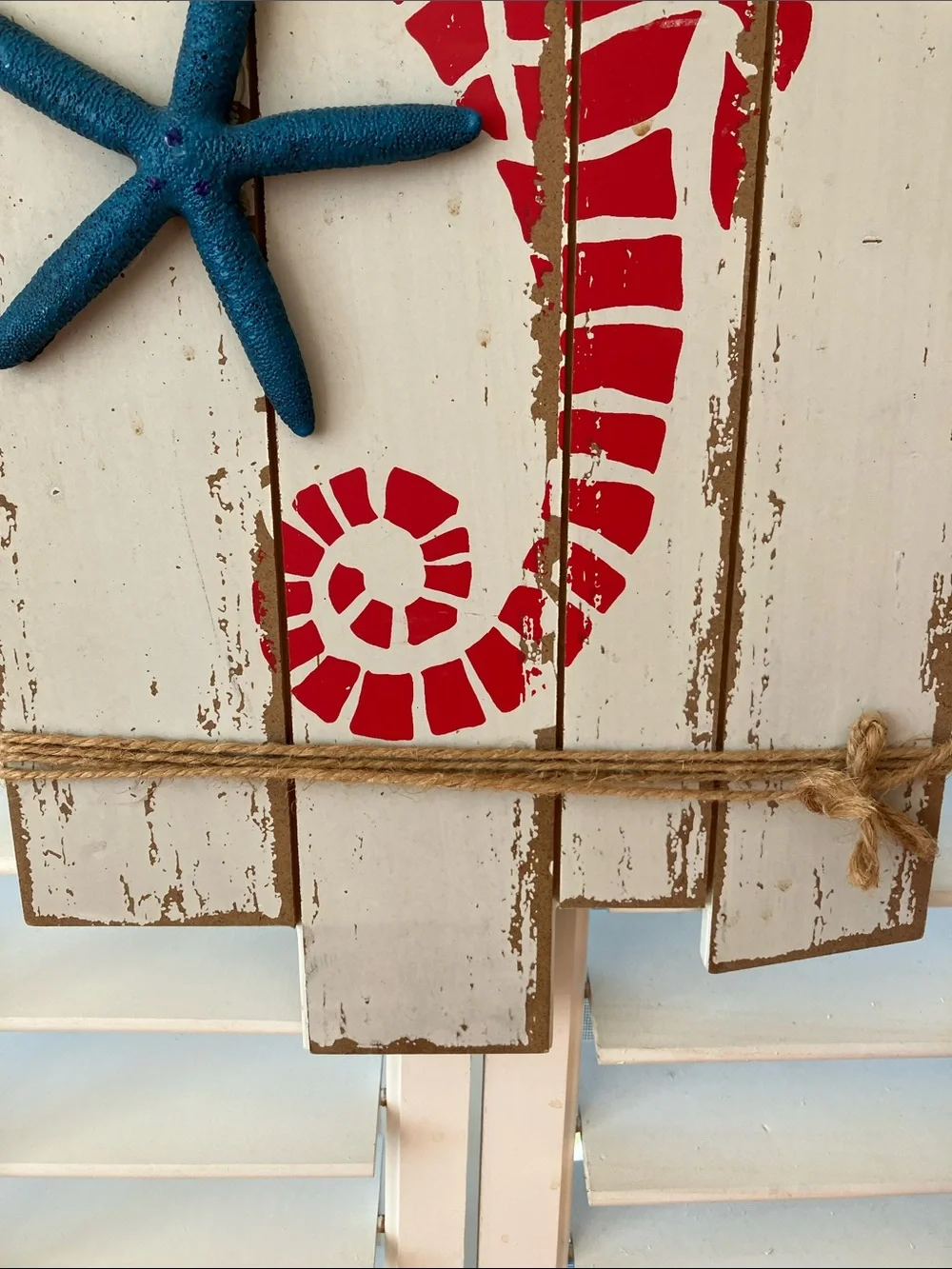 Coastal Seahorse Wall Decor Plaque in Red and Blue
